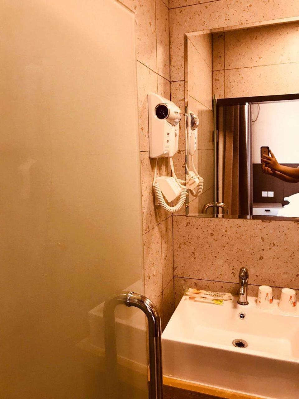 Beijing Xinhuayuan Hotel Экстерьер фото